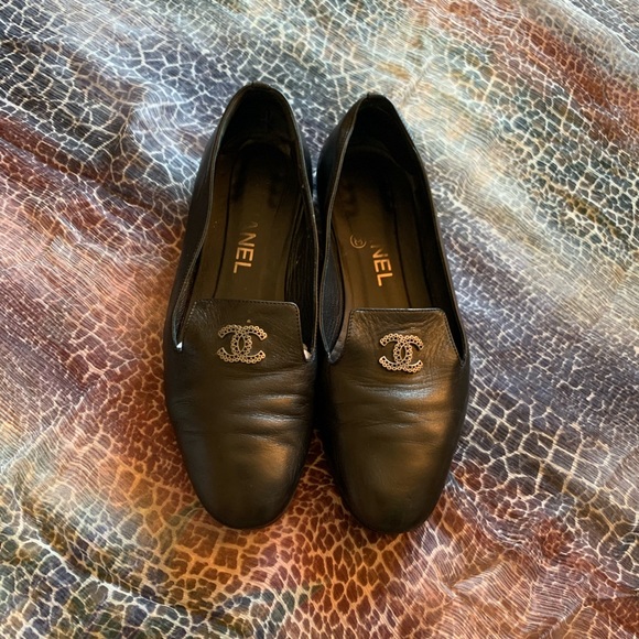 Authentic Chanel - Picture 1 of 10